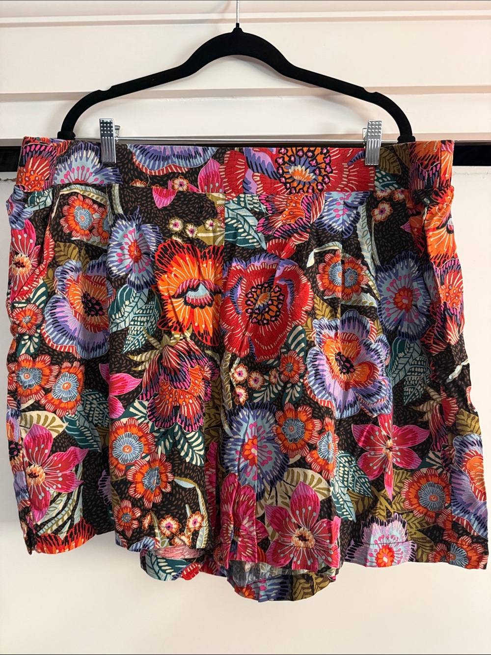 Floral Print Women’s Shorts and matching top in Multicolor